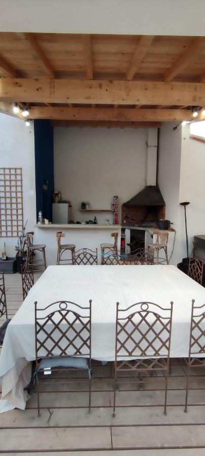 Oxpira Apartment Palaja Екстериор снимка