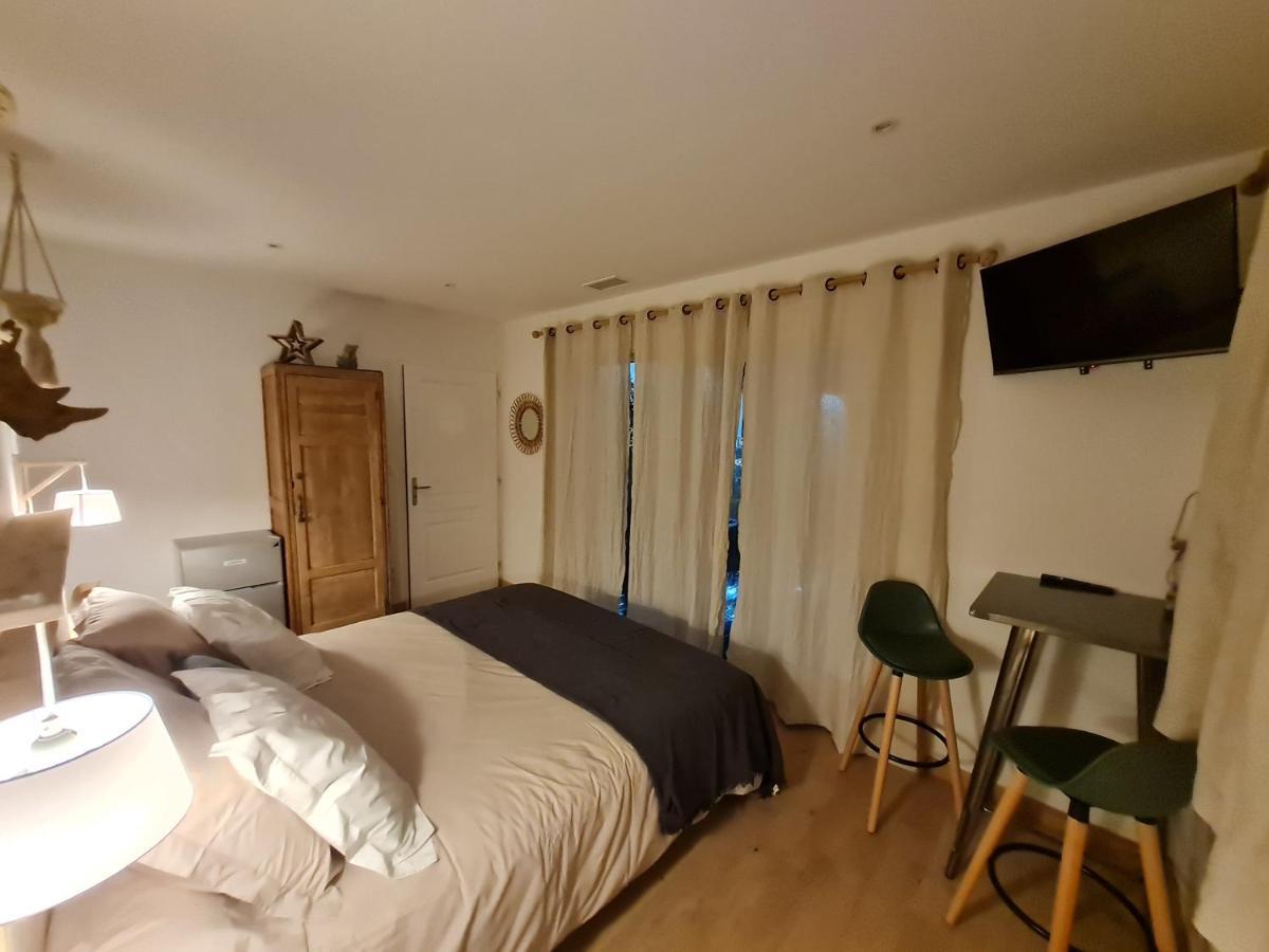 Oxpira Apartment Palaja Екстериор снимка