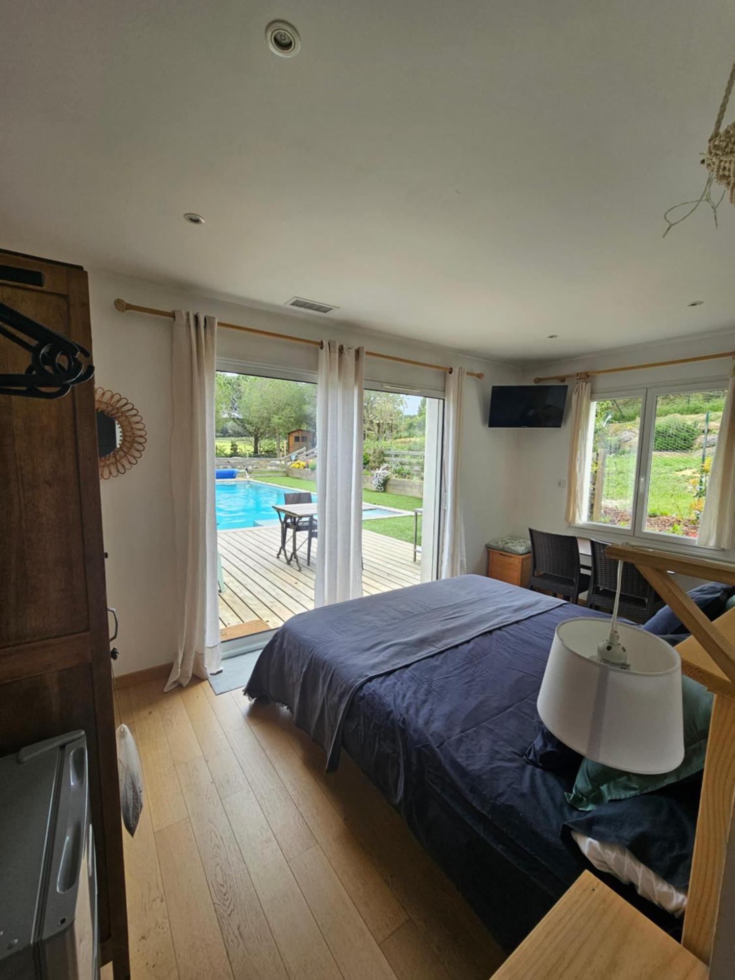 Oxpira Apartment Palaja Екстериор снимка